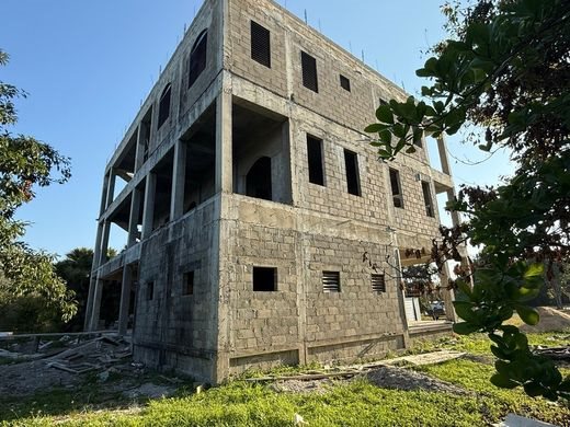 5 bedroom luxury House for sale in Placencia, Stann Creek District