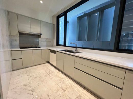 4 bedroom luxury mansion for sale in Jalan U-Thant, Kuala Lumpur, Wp. Kuala Lumpur