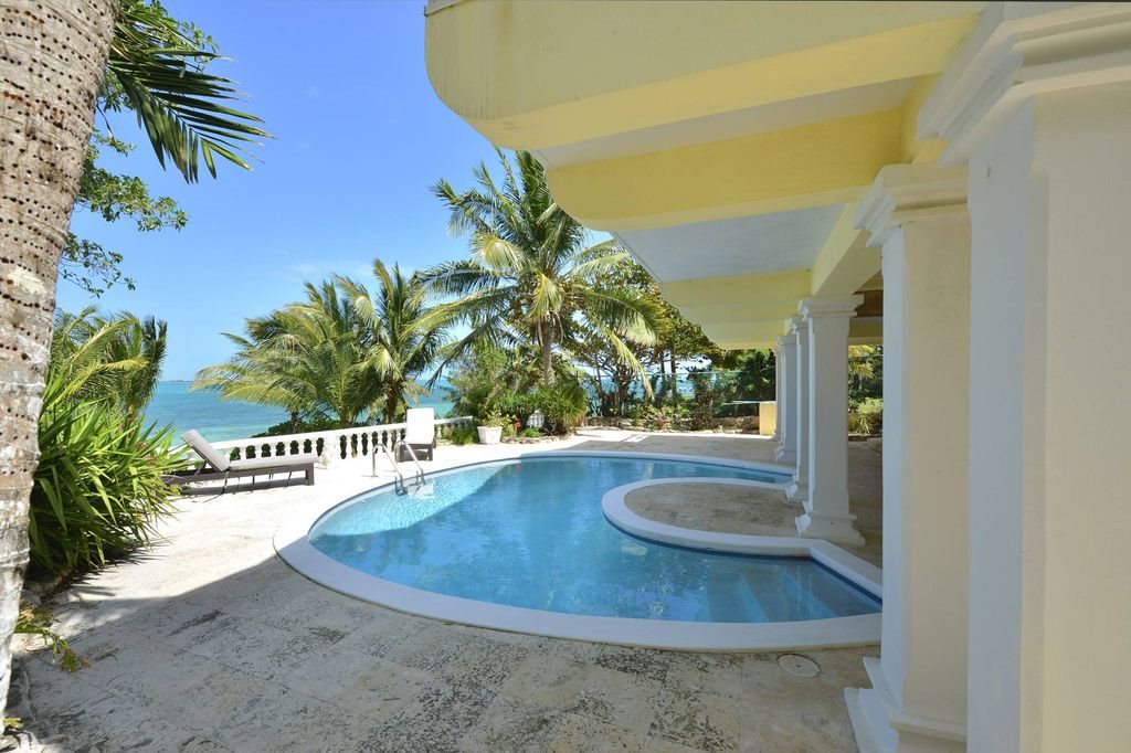 Luxury 4 bedroom Detached House for sale in Eastern Road, Nassau, New Providence District
