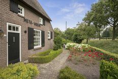 High-end woonboerderij met 6 kamers te koop Provinciale weg, Lieshout, Noord-Brabant