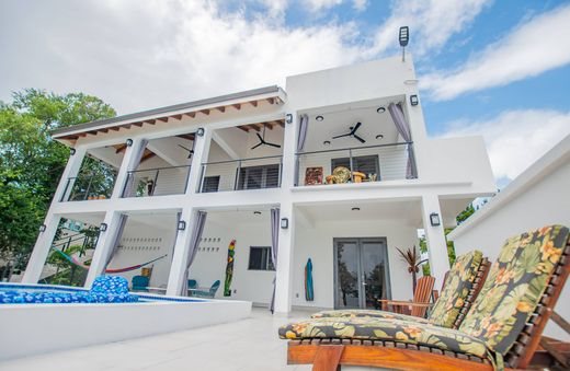 Luxury House for sale in Placencia, Belize