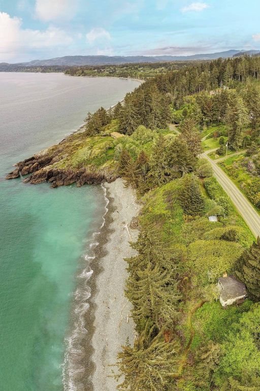 Luxury 1 bedroom Detached House for sale in Sooke, Canada