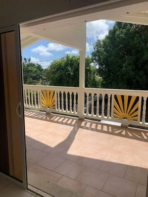 9 room luxury House for sale in Sainte-Anne, Guadeloupe