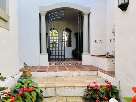 6 room luxury Detached House for sale in Sedgefield, South Africa