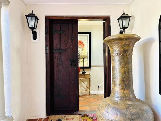 6 room luxury Detached House for sale in Sedgefield, South Africa