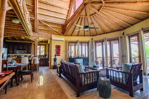 3 bedroom luxury House for sale in Stann Creek District