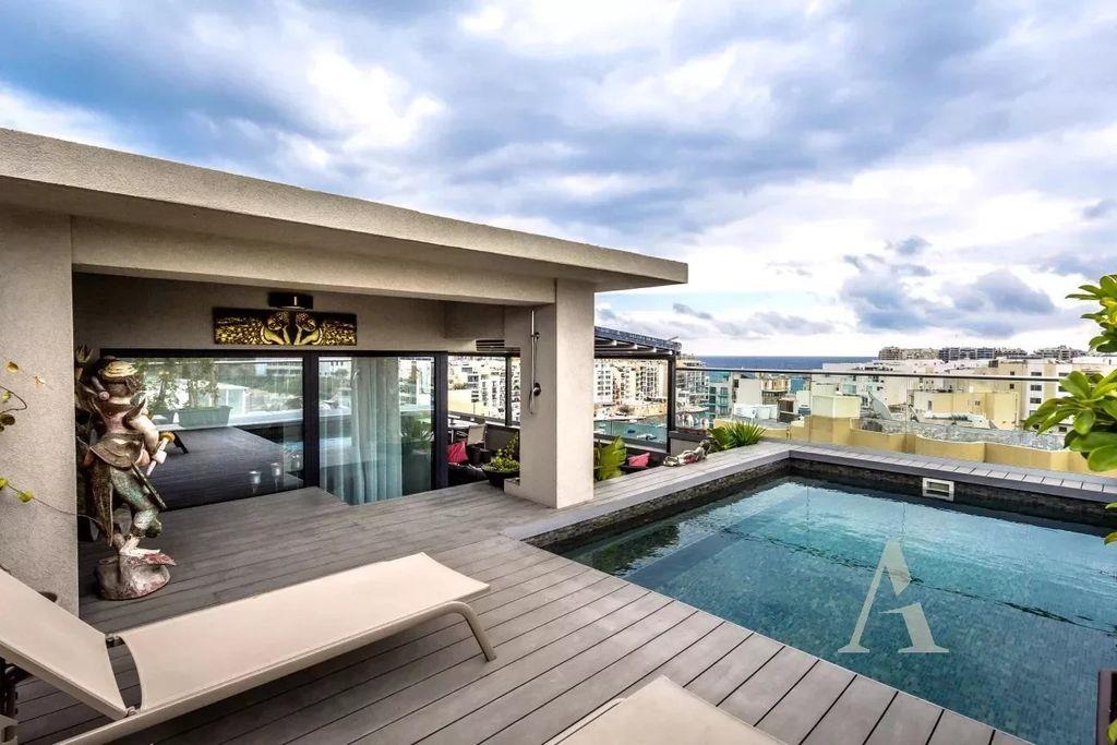 9 room luxury penthouse for sale in St. Julian's, Malta