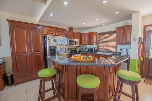 2 bedroom luxury House for sale in Hopkins, Stann Creek District