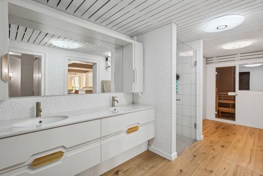 Luxury Detached House for sale in Fribourg, Switzerland