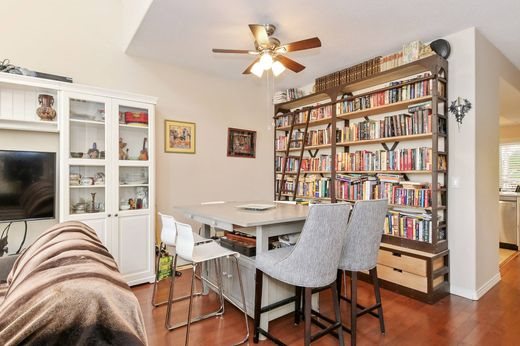 3 bedroom luxury Townhouse for sale in Surrey, British Columbia