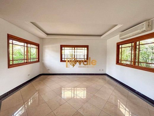4 room luxury Villa for sale in São José dos Campos, São Paulo