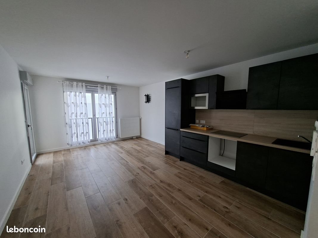 Appartement à louer, 43m², Villeron