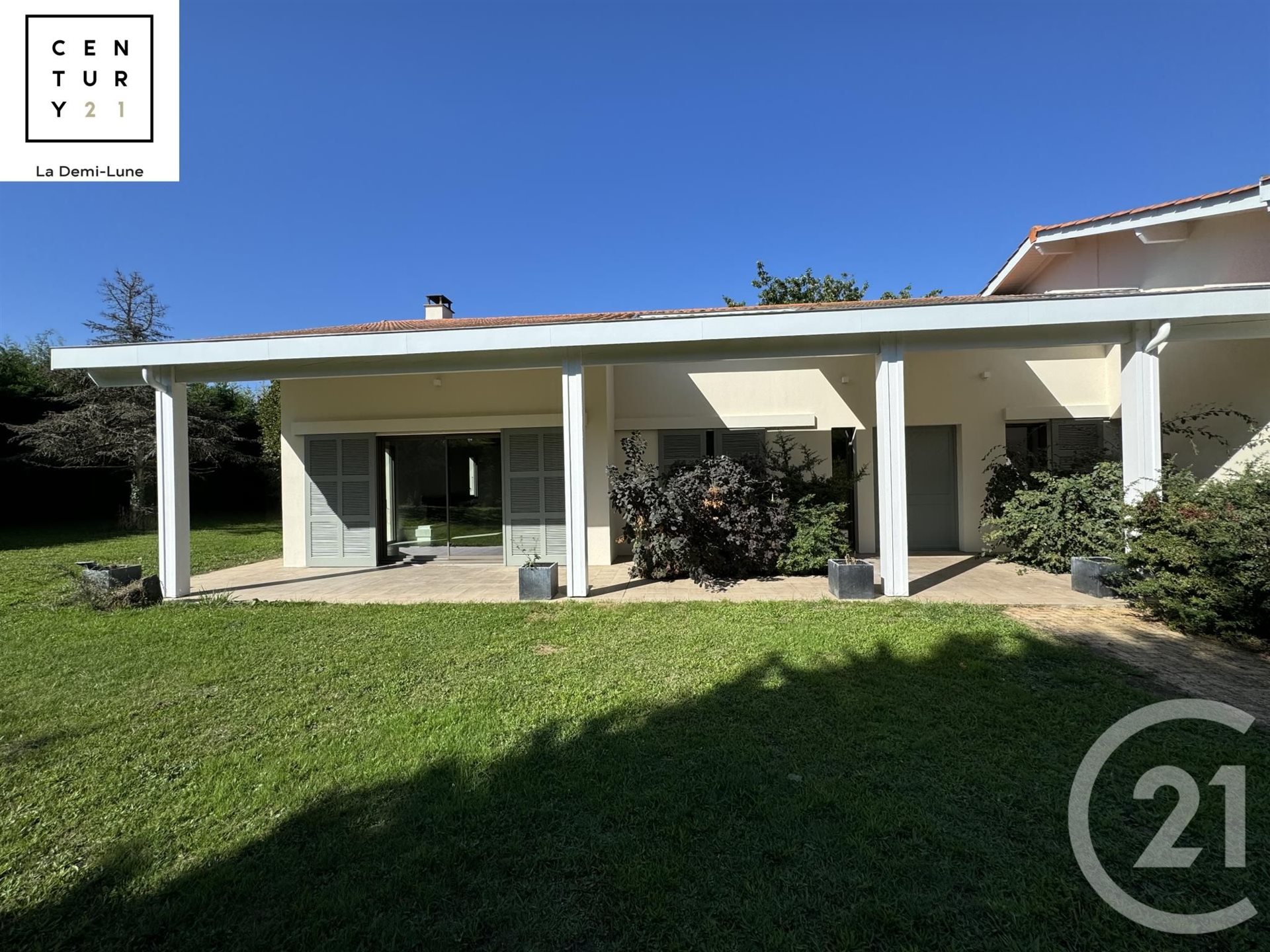 Maison à louer, 314m², Tassin-la-Demi-Lune