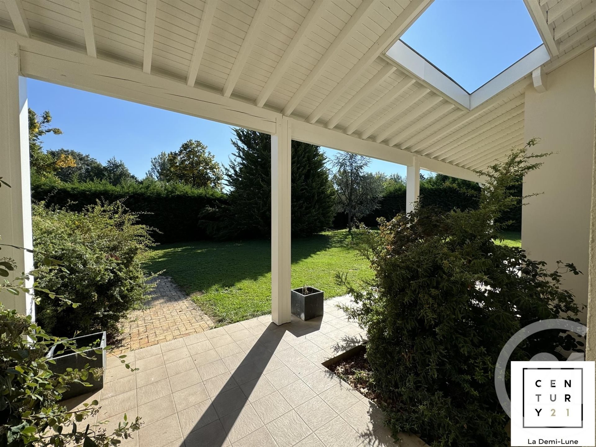 Maison à louer, 314m², Tassin-la-Demi-Lune