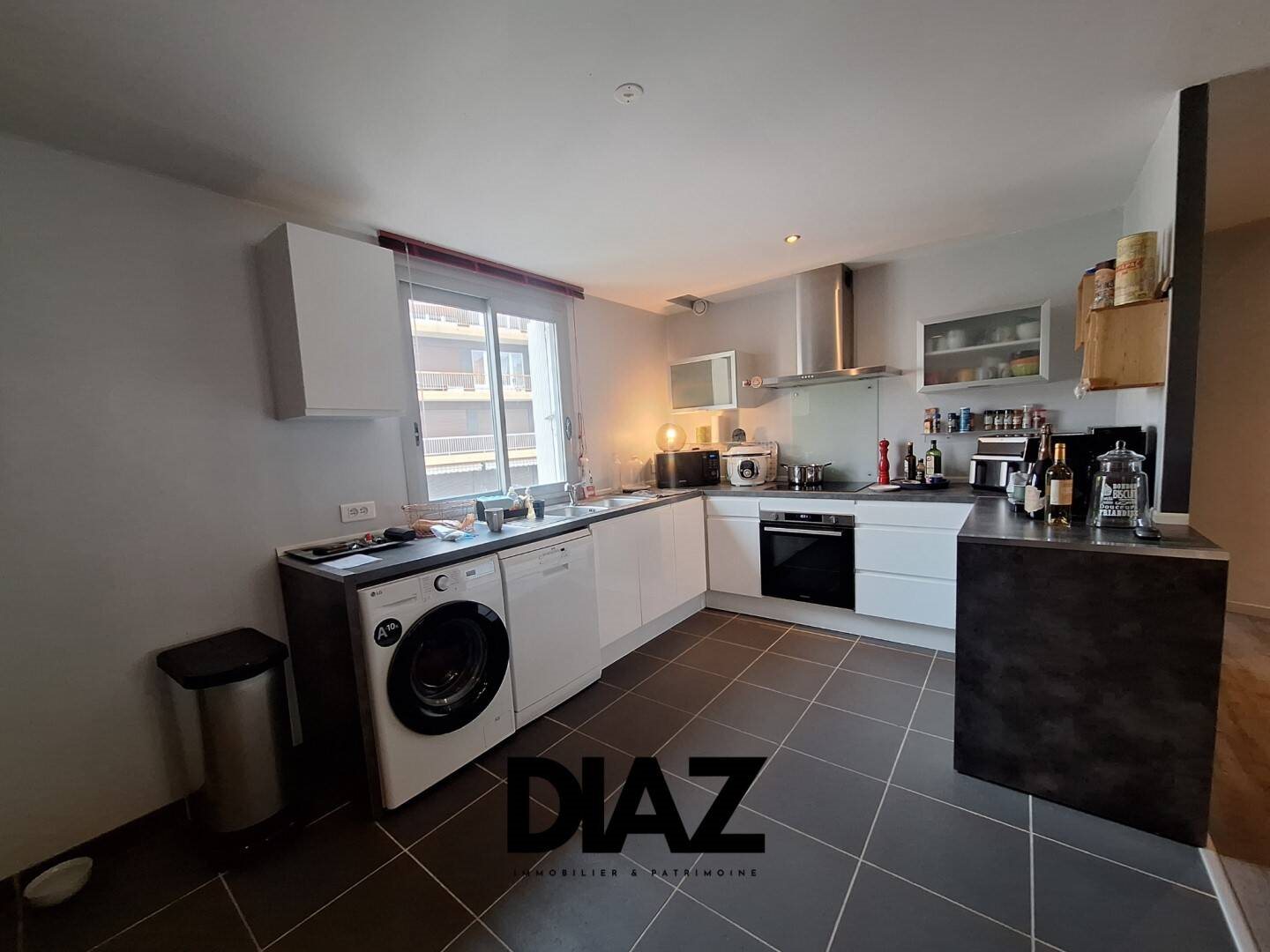 Appartement à vendre, 76m², Nîmes