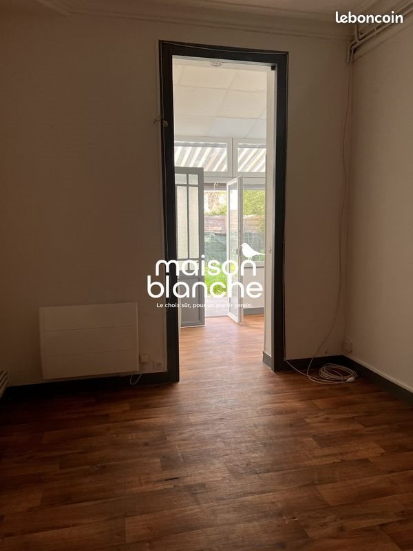 Appartement à louer, 30m², Saint-Médard-en-Jalles