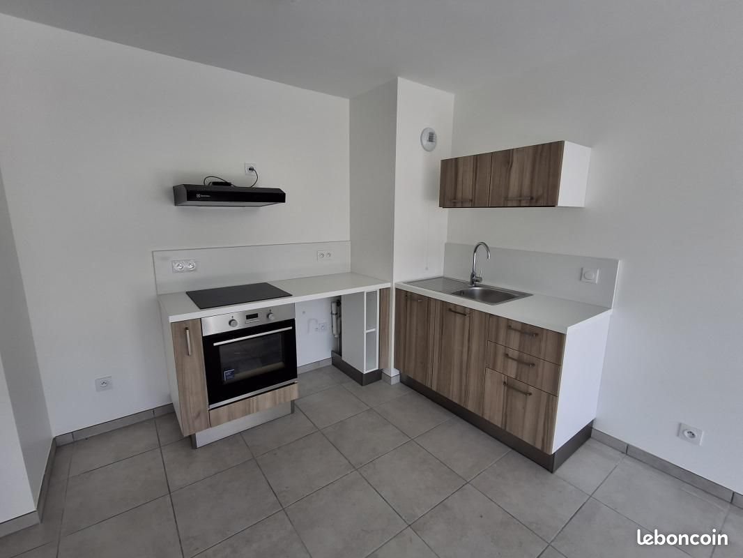 Appartement à louer, 46m², Rives