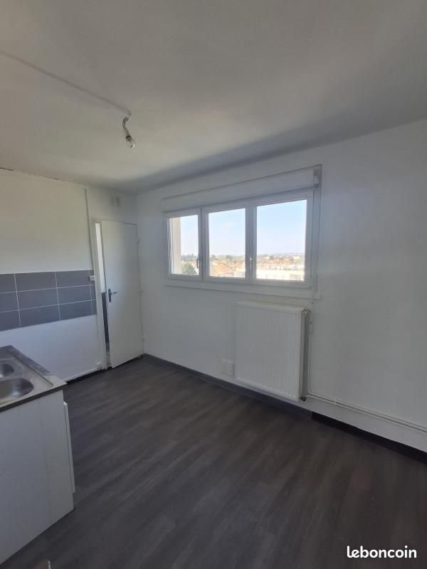 Appartement à louer, 68m², Chassieu