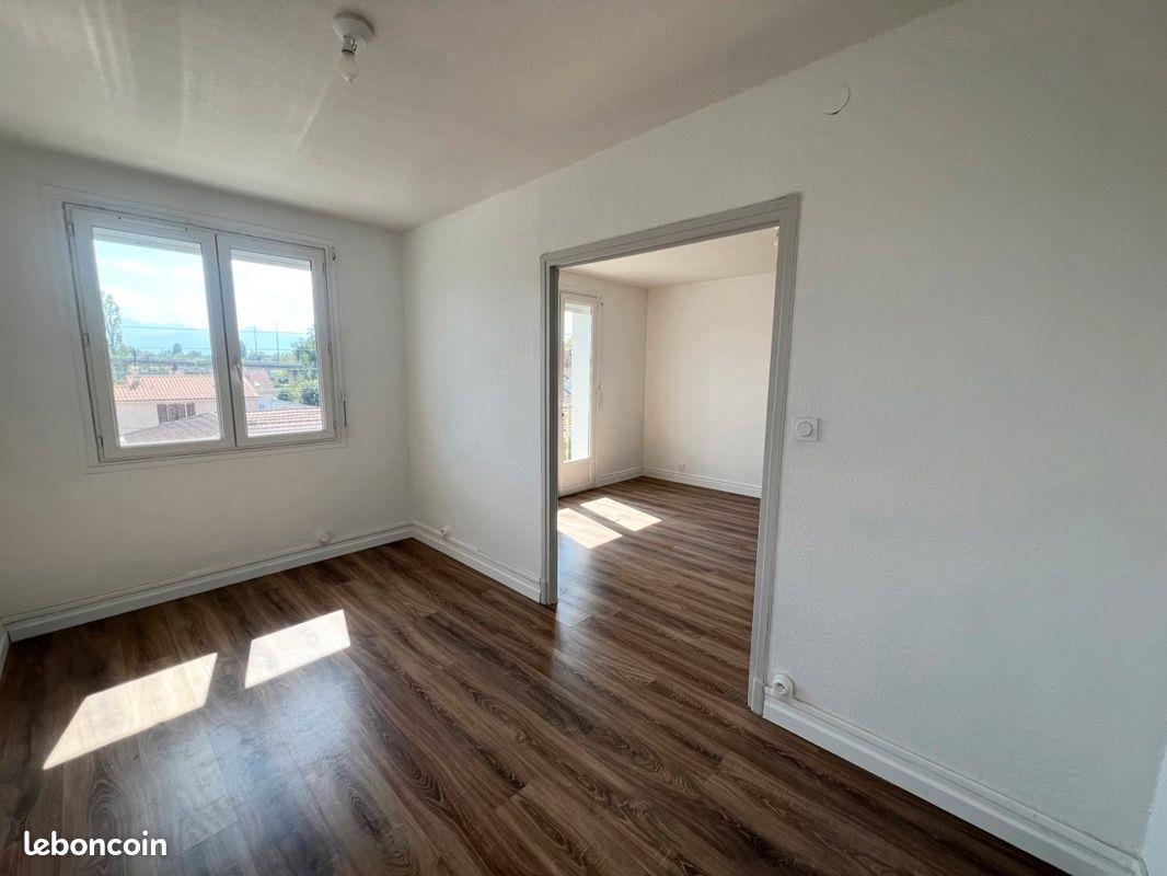 Appartement à louer, 61m², Séméac