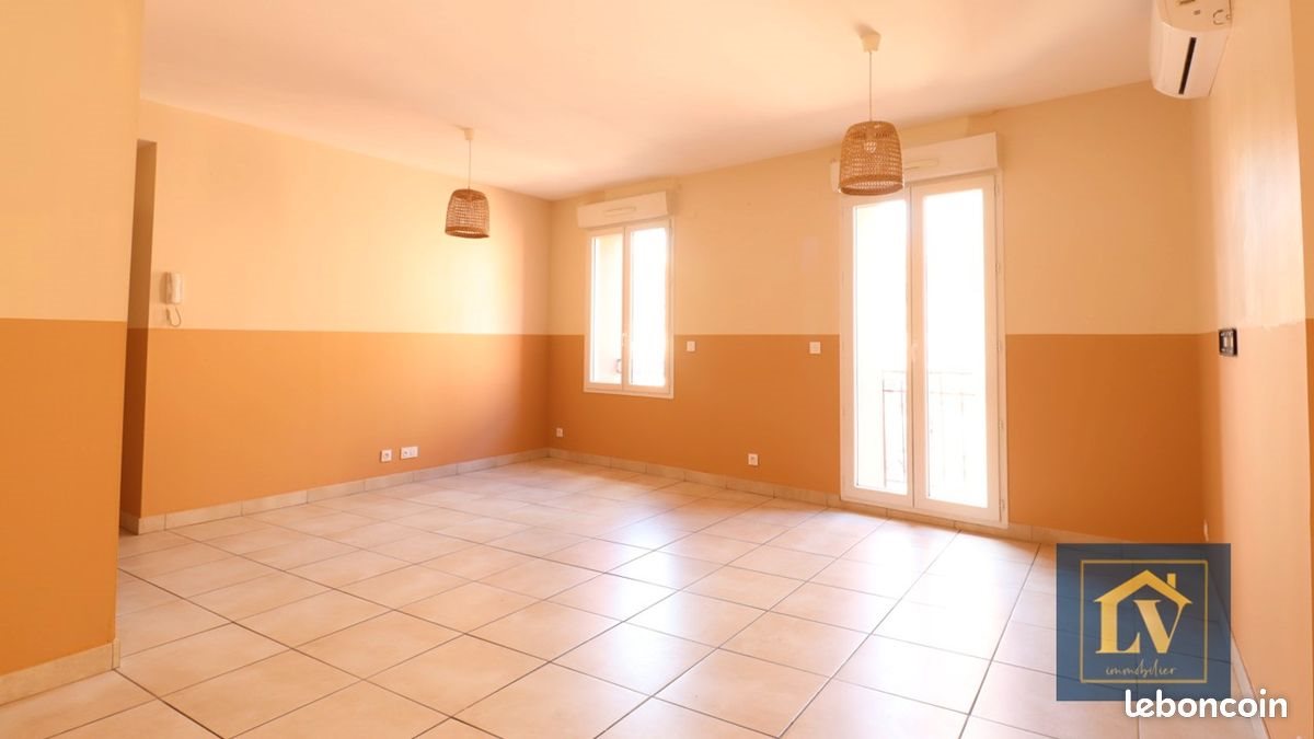 Appartement à louer, 72m², Le Soler