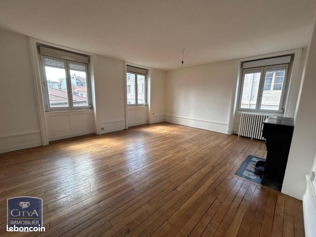 Appartement à louer, 147m², Saint-Etienne