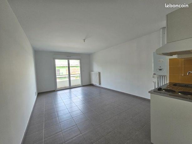 Appartement à louer, 29m², Nîmes