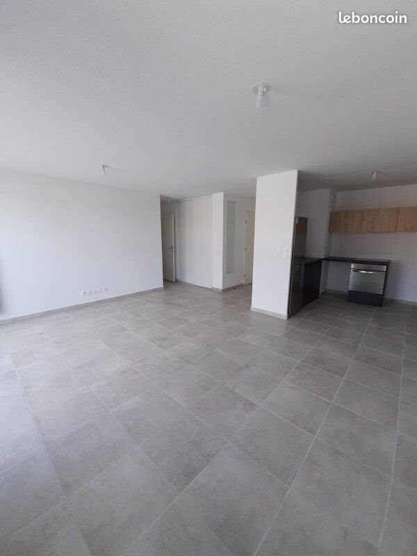 Appartement à louer, 79m², Baillargues