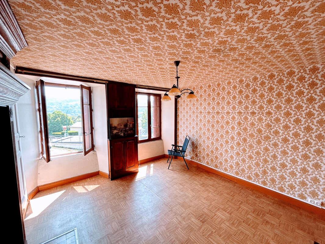 Appartement à vendre, 170m², Bort-les-Orgues