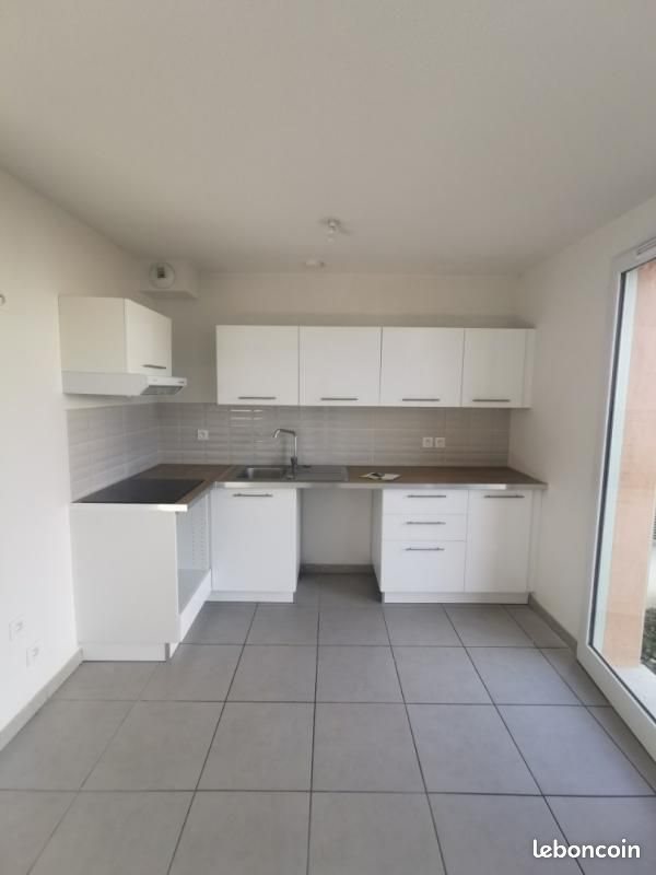 Maison à louer, 85m², Pechbonnieu