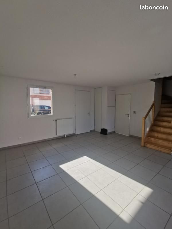 Maison à louer, 85m², Pechbonnieu