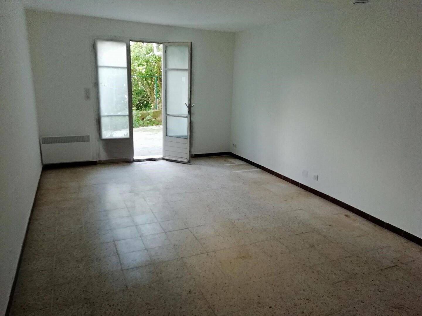 Maison à louer, 54m², Seillons-Source-d'Argens