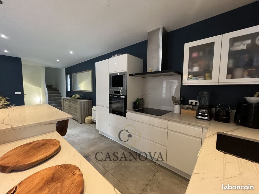 Maison à louer, 103m², Calvisson