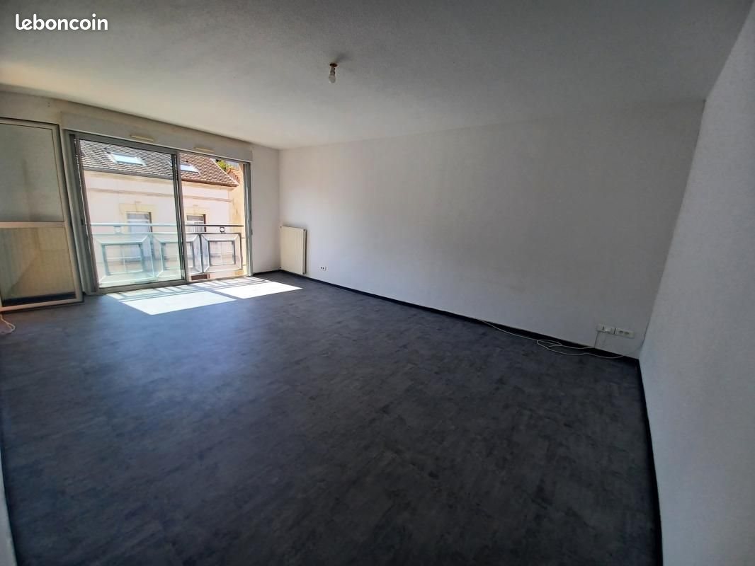 Appartement à louer, 77m², Decazeville