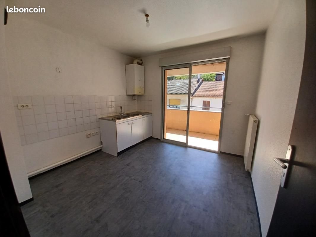 Appartement à louer, 77m², Decazeville