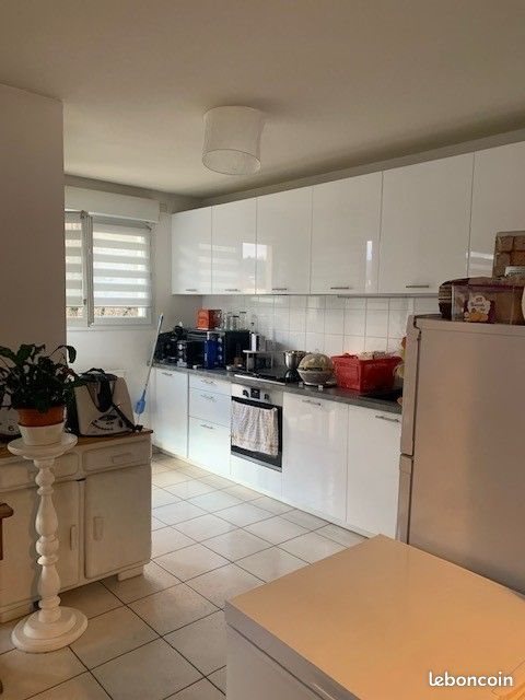 Appartement à louer, 69m², Unieux