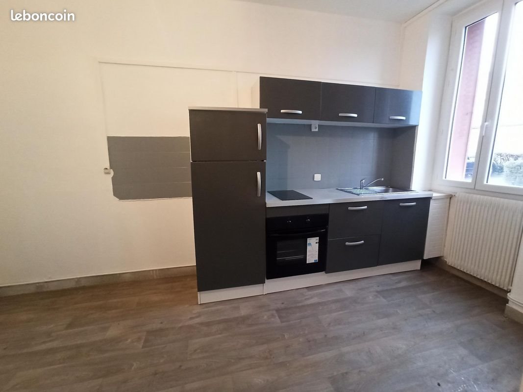 Appartement à louer, 65m², Commentry