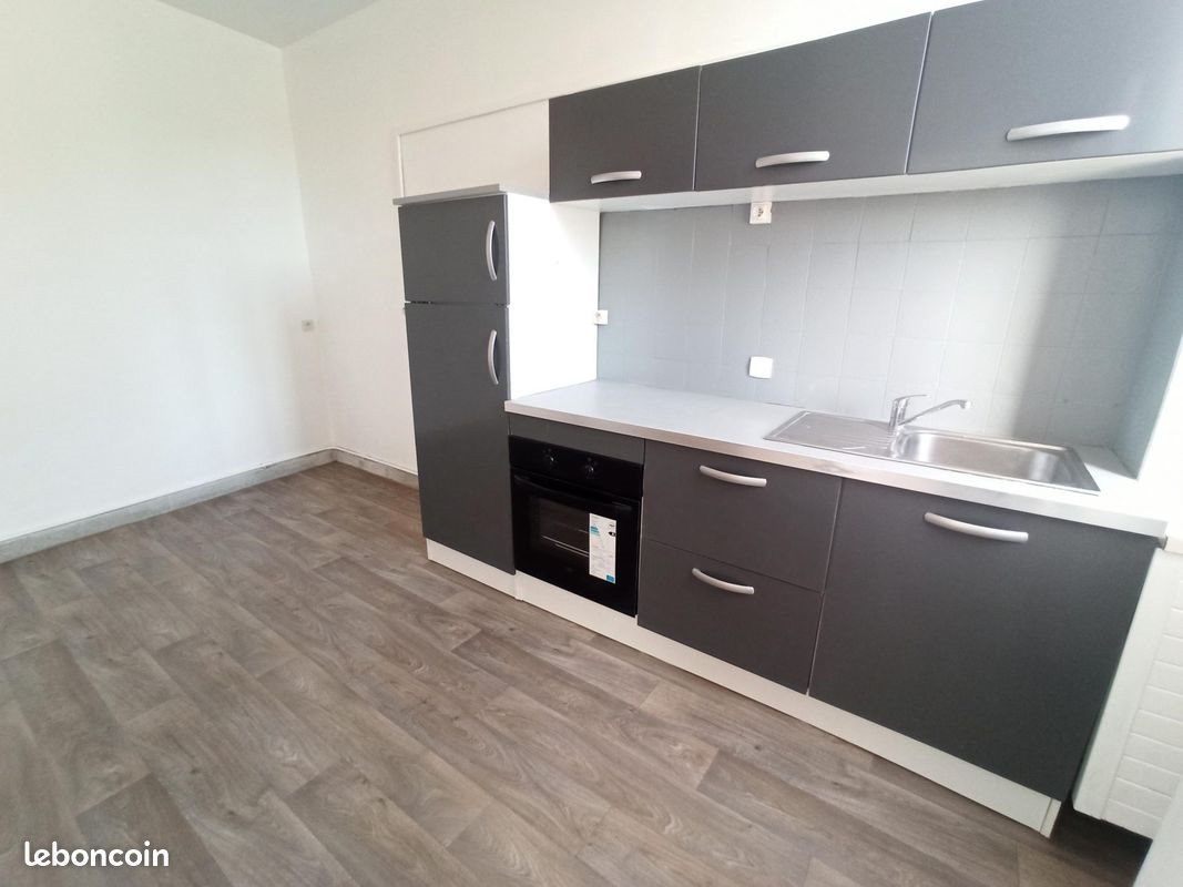 Appartement à louer, 65m², Commentry