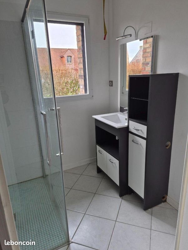 Maison à louer, 66m², Ledringhem