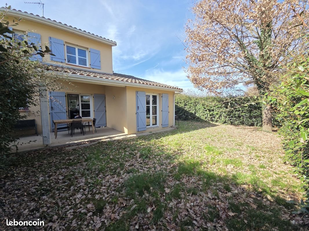 Maison à louer, 95m², Cépet