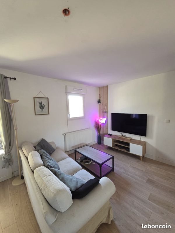 Maison à louer, 95m², Cépet