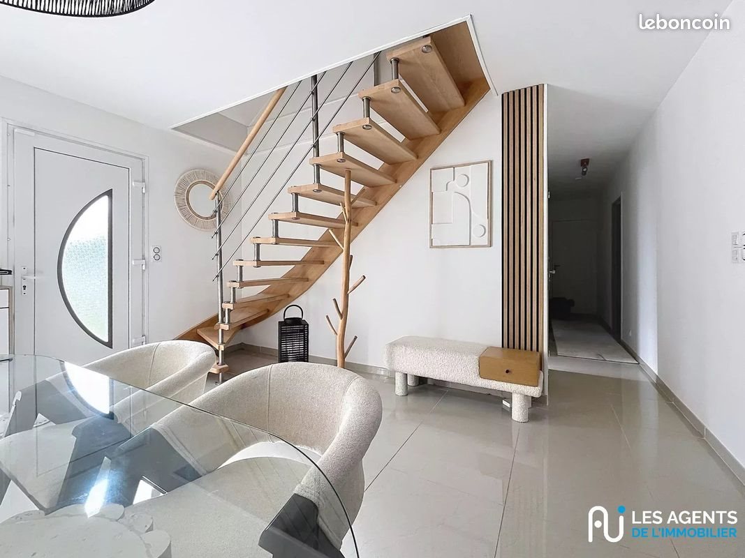 Maison à louer, 113m², Saint-Jean-de-la-Ruelle