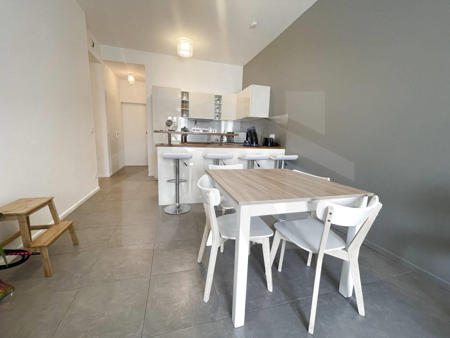 Appartement à louer, 54m², Grenoble