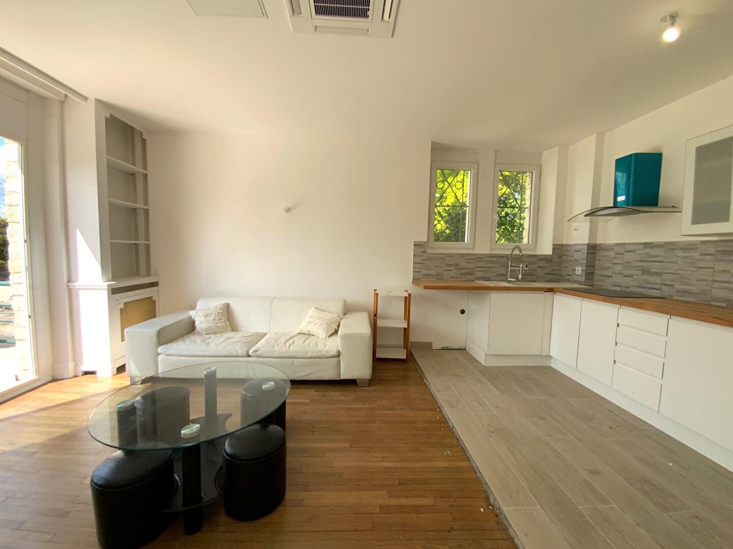 Appartement à vendre, 50m², Pont-Sainte-Marie