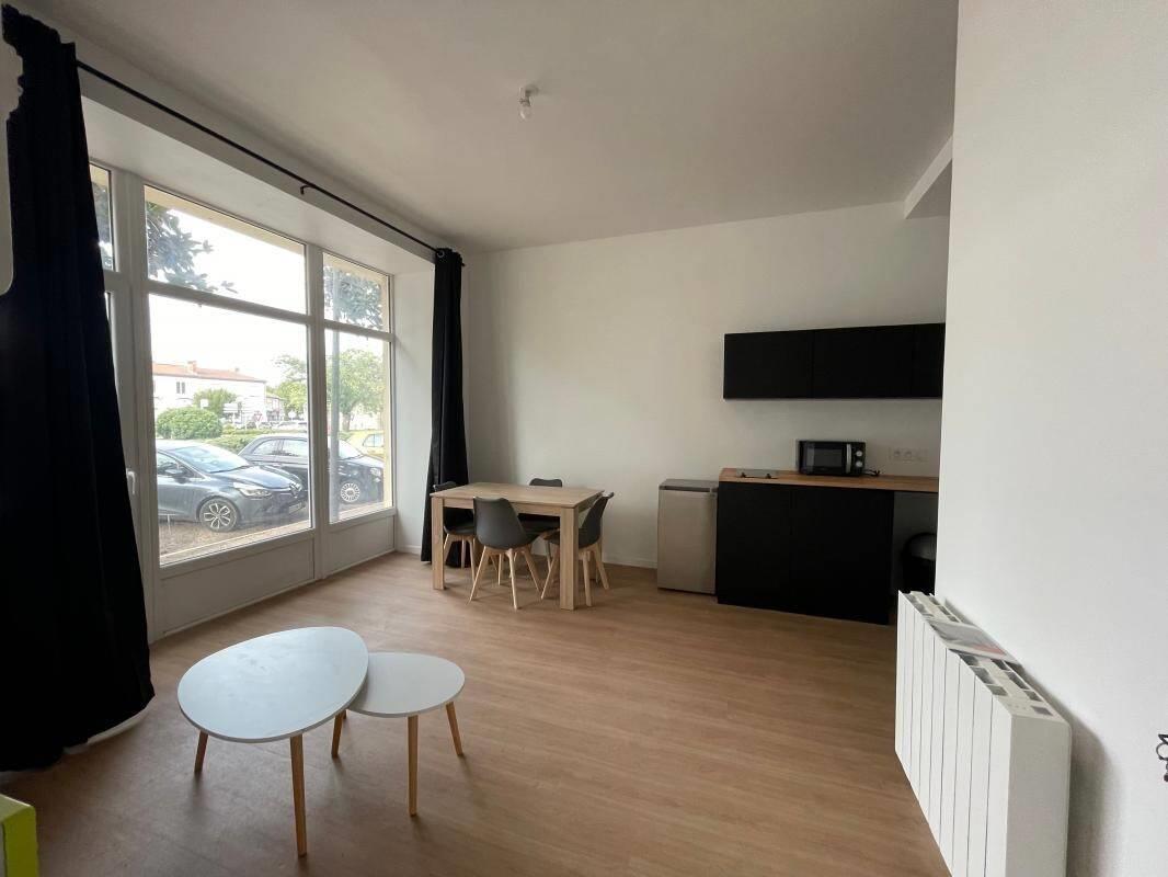 Appartement à louer, 28m², Chabanais