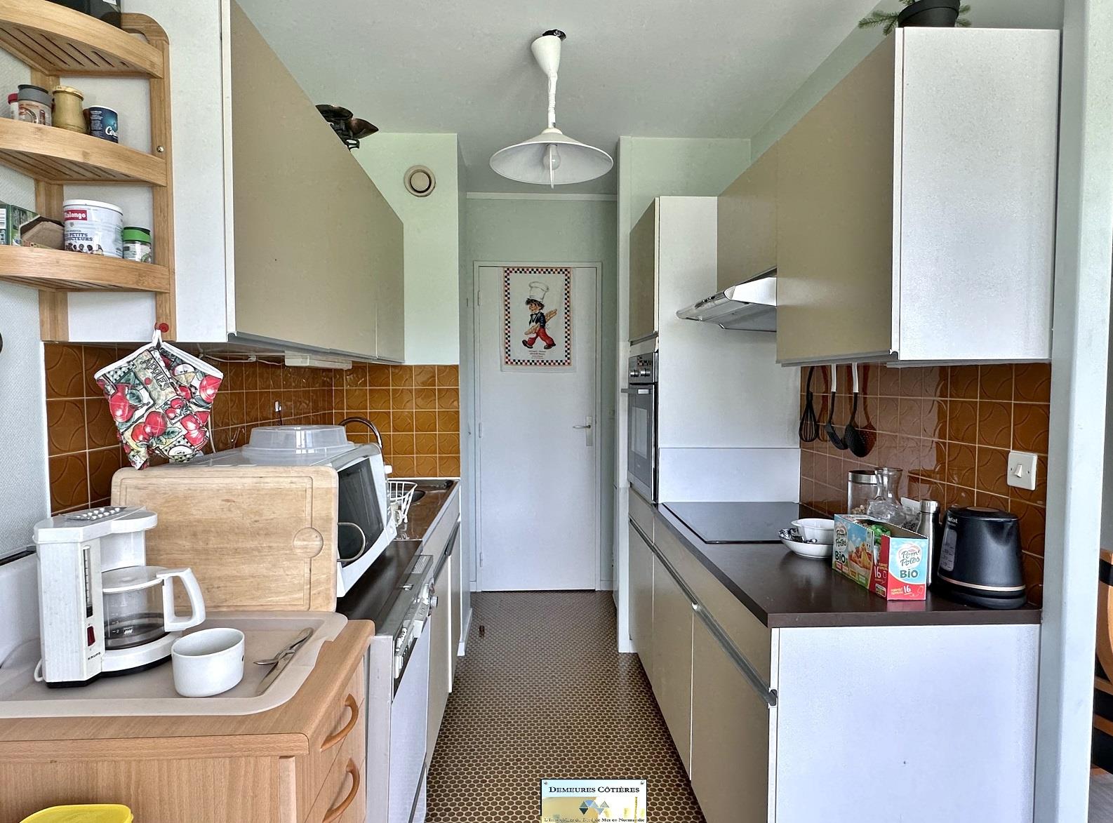 Apartment with Balcony And Garage In The Residence Les Bosquets At The Gates Of Etretat
