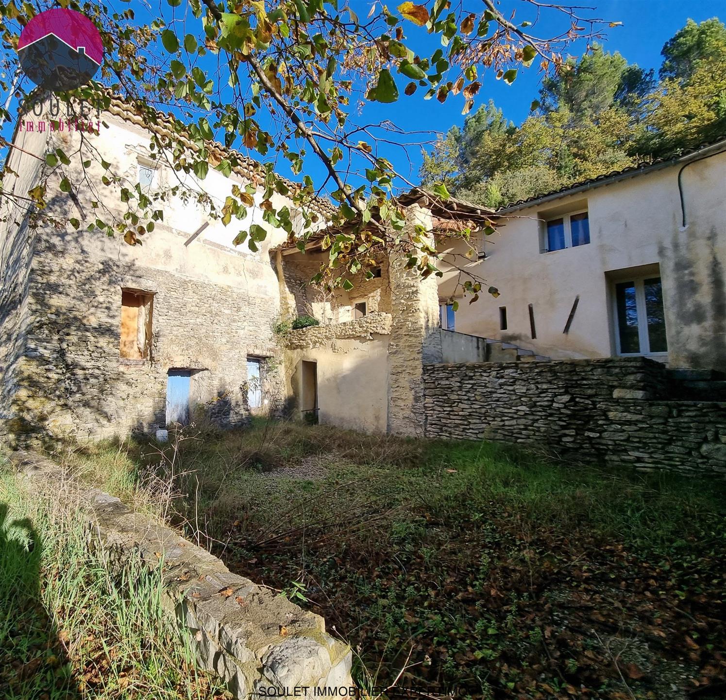 Magnificent 17th century farmhouse with 4 apartments
