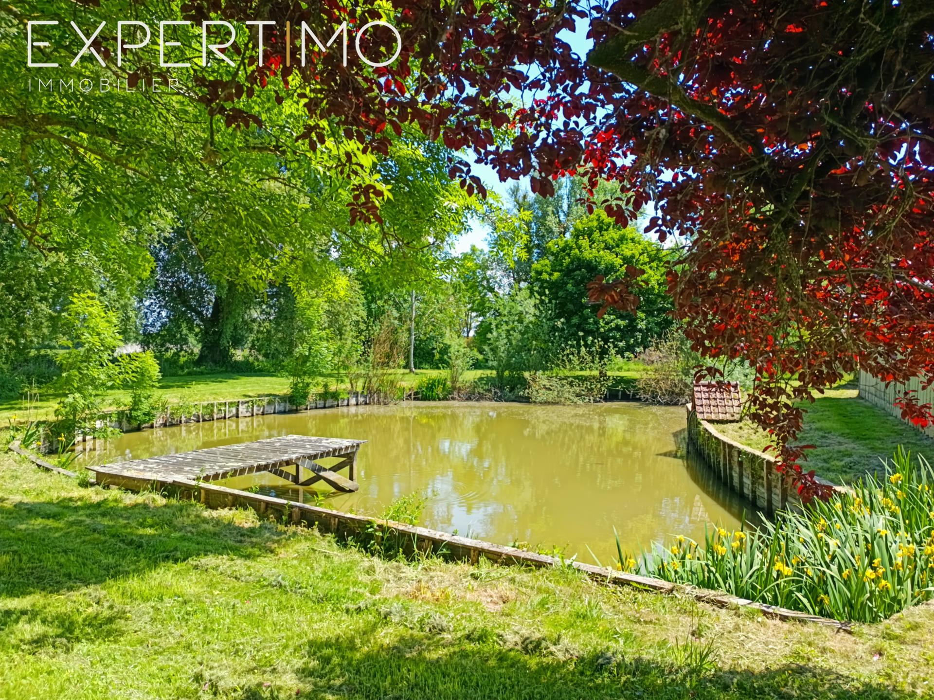 Beautiful property with 2 sheds, ideal for craftsmen, entrepreneurs or collectors!
