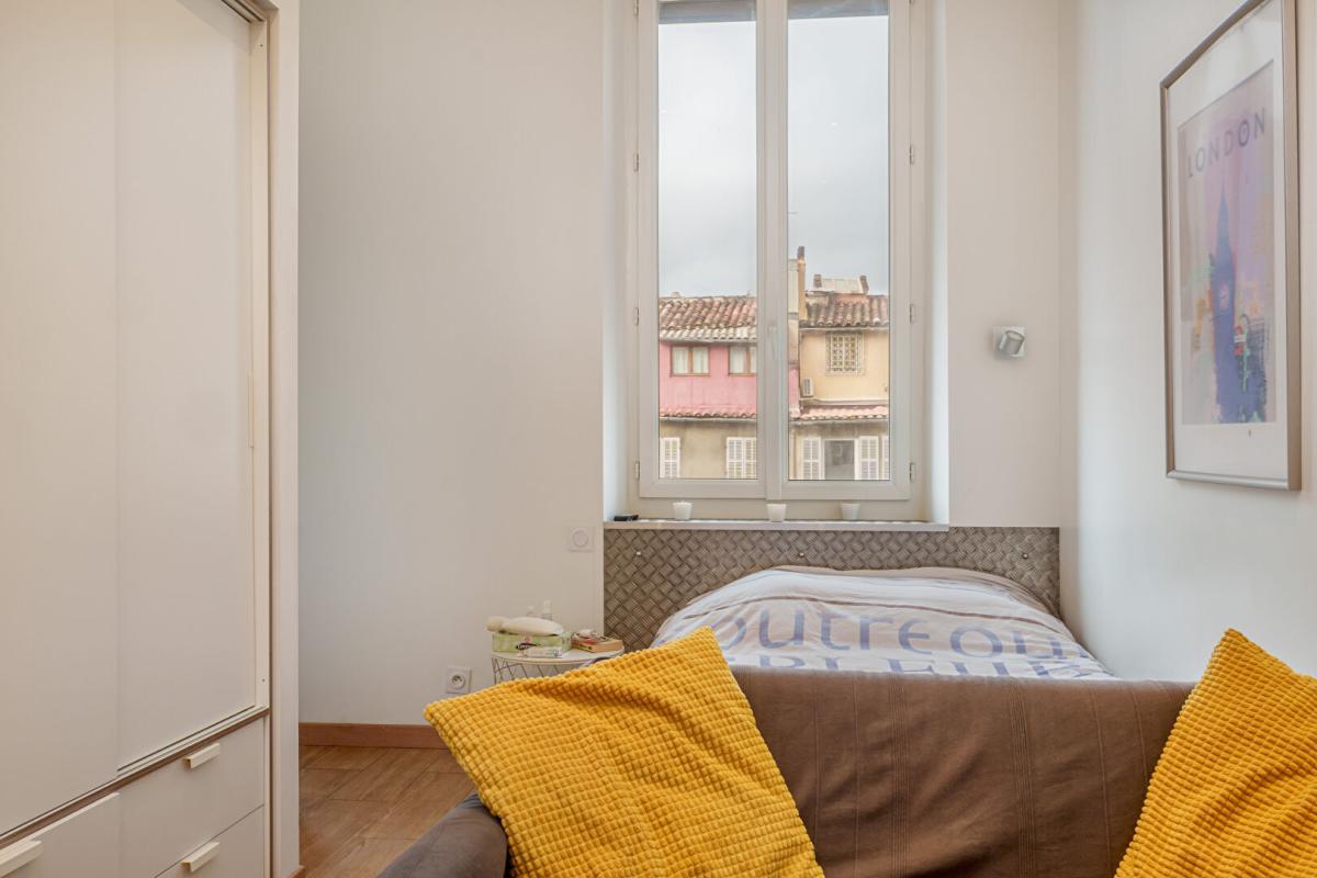 Appartement à louer, 17m², Marseille 1er
