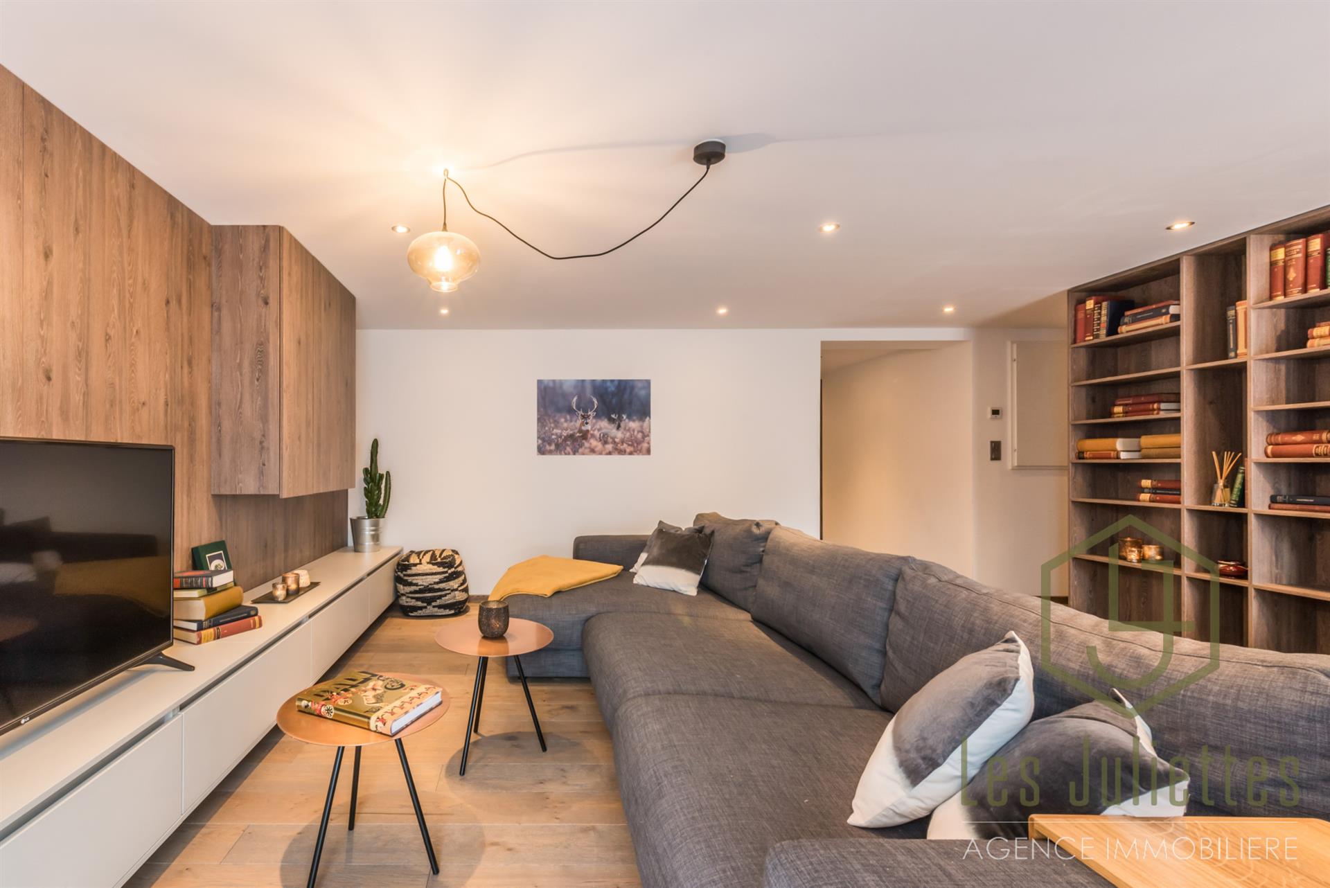5 Bedrooms + Cabine Apartment With Terrace