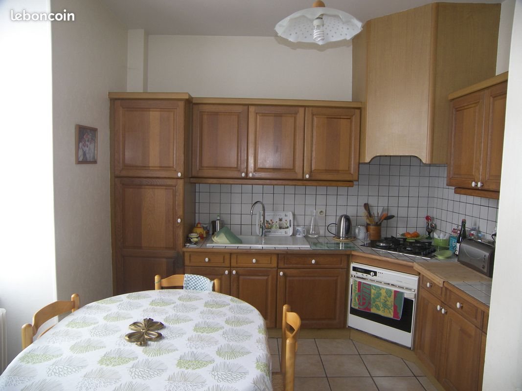 Maison à vendre, 135m², Arpajon-sur-Cère